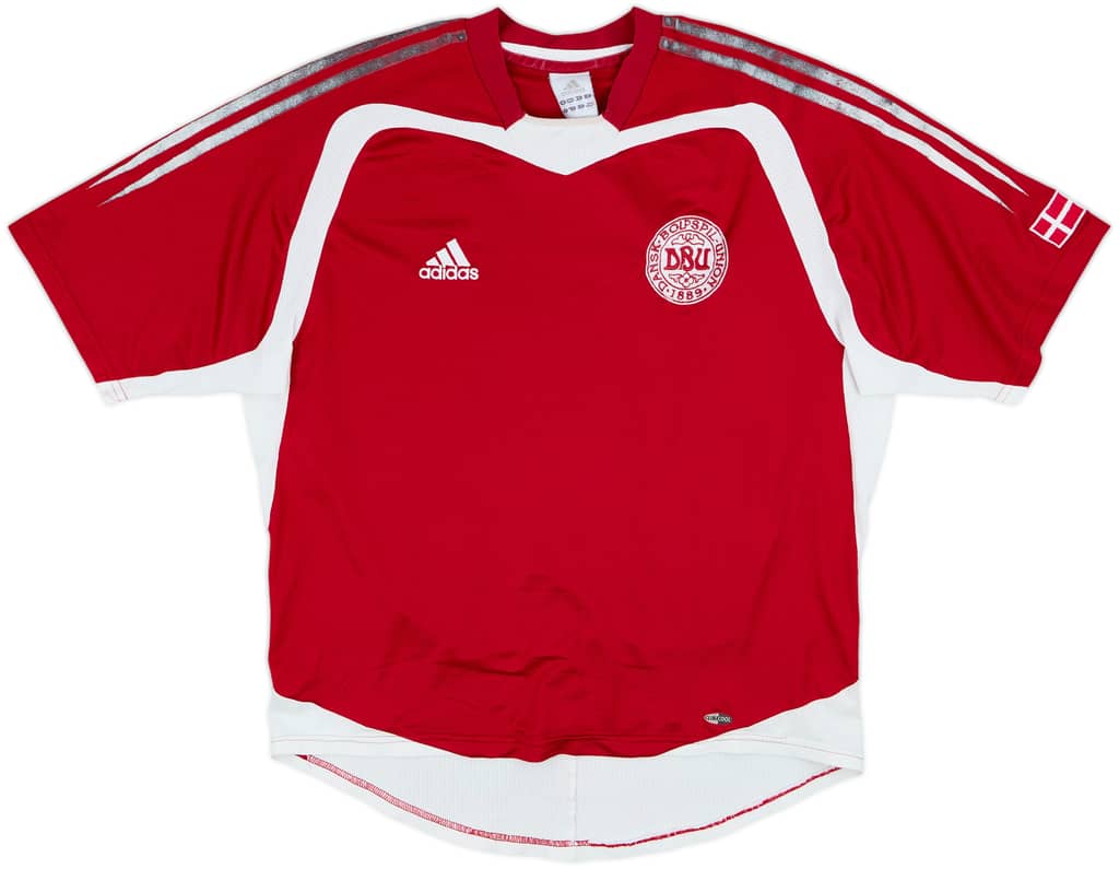 2004-05 Denmark Home Shirt - 4/10 - (M)