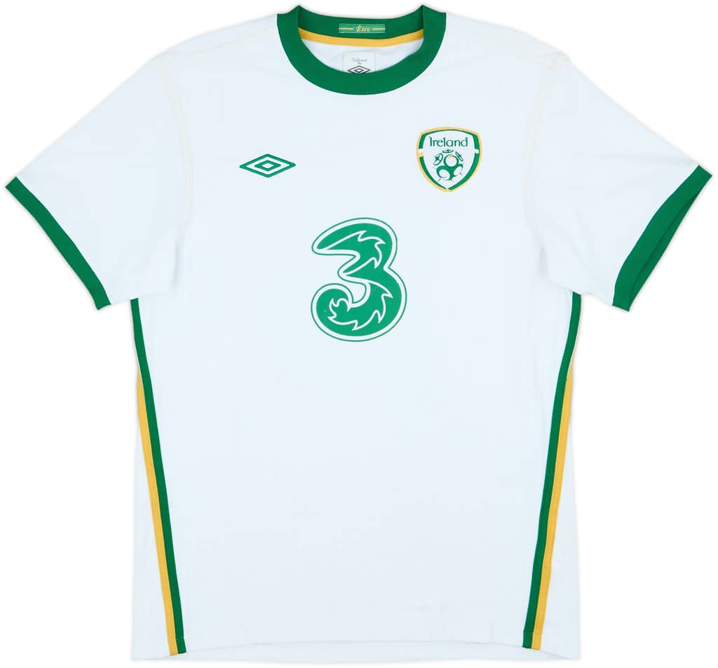 2010-11 Ireland Away Shirt Keane #10
