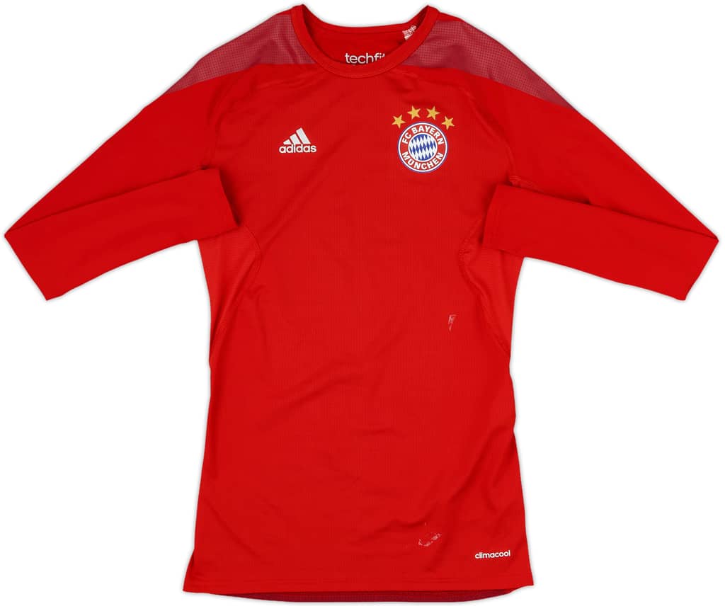 2015-16 Bayern Munich adidas Techfit Baselayer Shirt - 5/10 - (M)