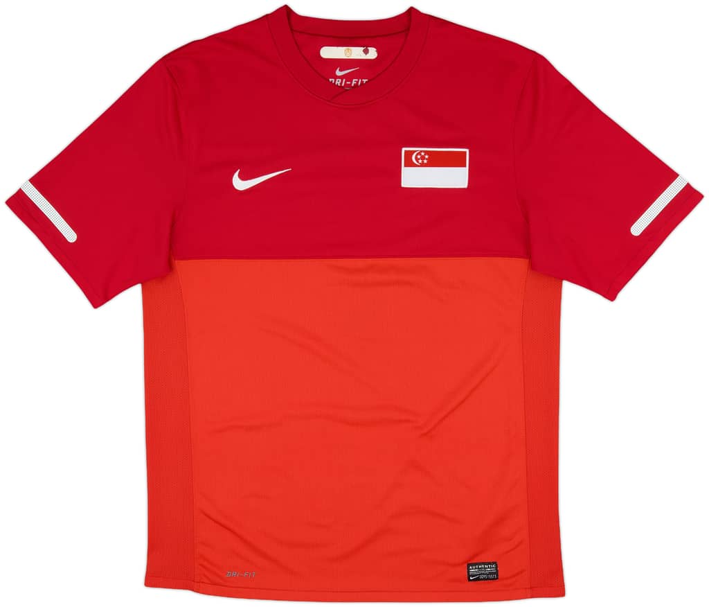 2010-11 Singapore Home Shirt - 9/10 - (L)