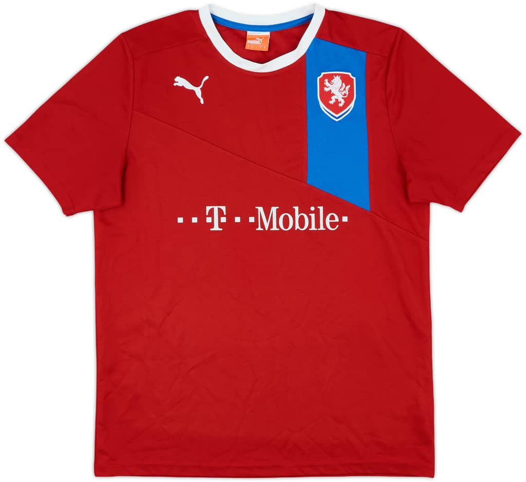 2012-13 Czech Republic Basic Home/Training Shirt - 7/10 - (L)