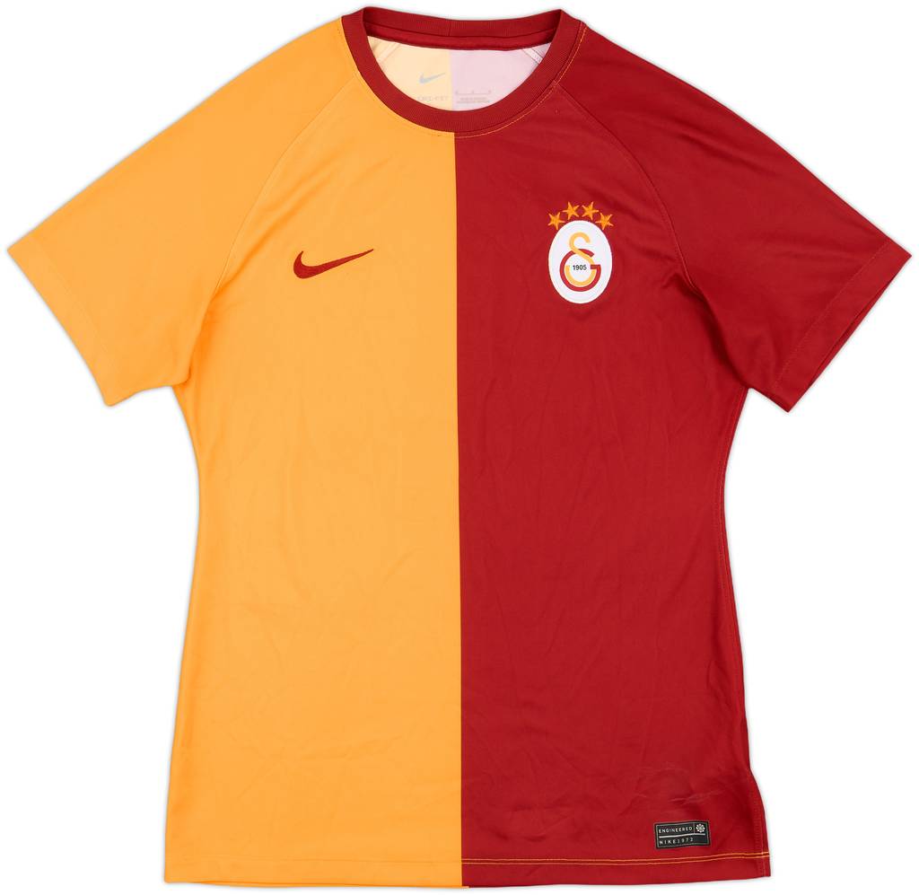 2023-24 Galatasaray Home Shirt - 9/10 - (Women's M)