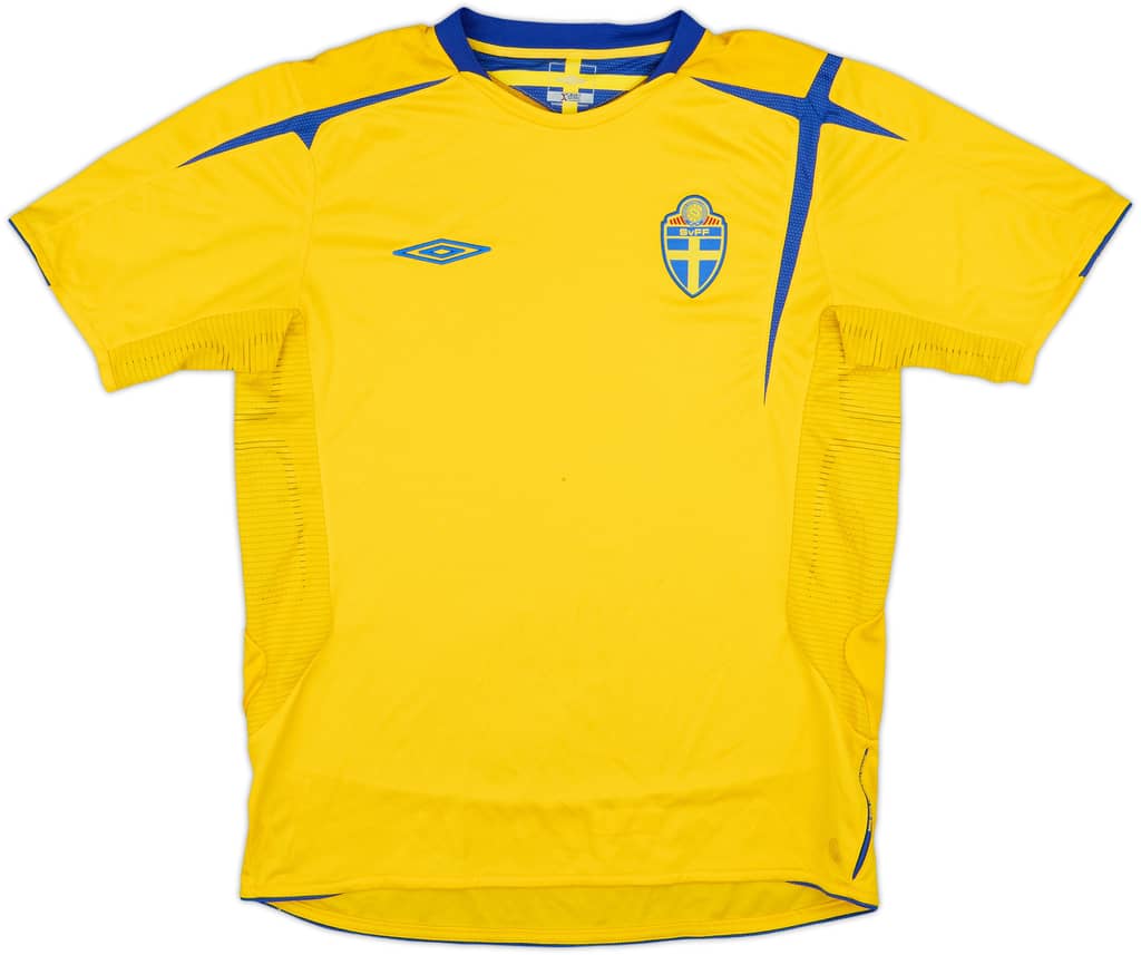 2005-06 Sweden Home Shirt - 5/10 - (L)