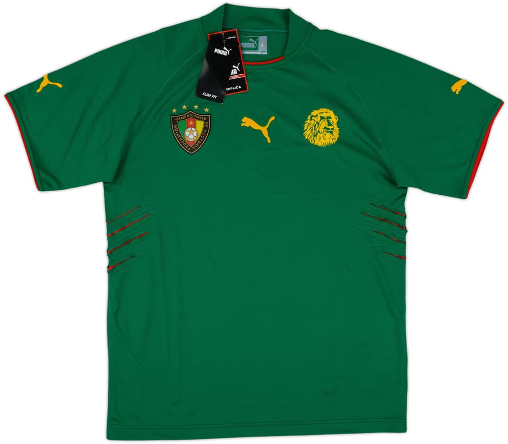 2004-06 Cameroon Home Shirt (L)