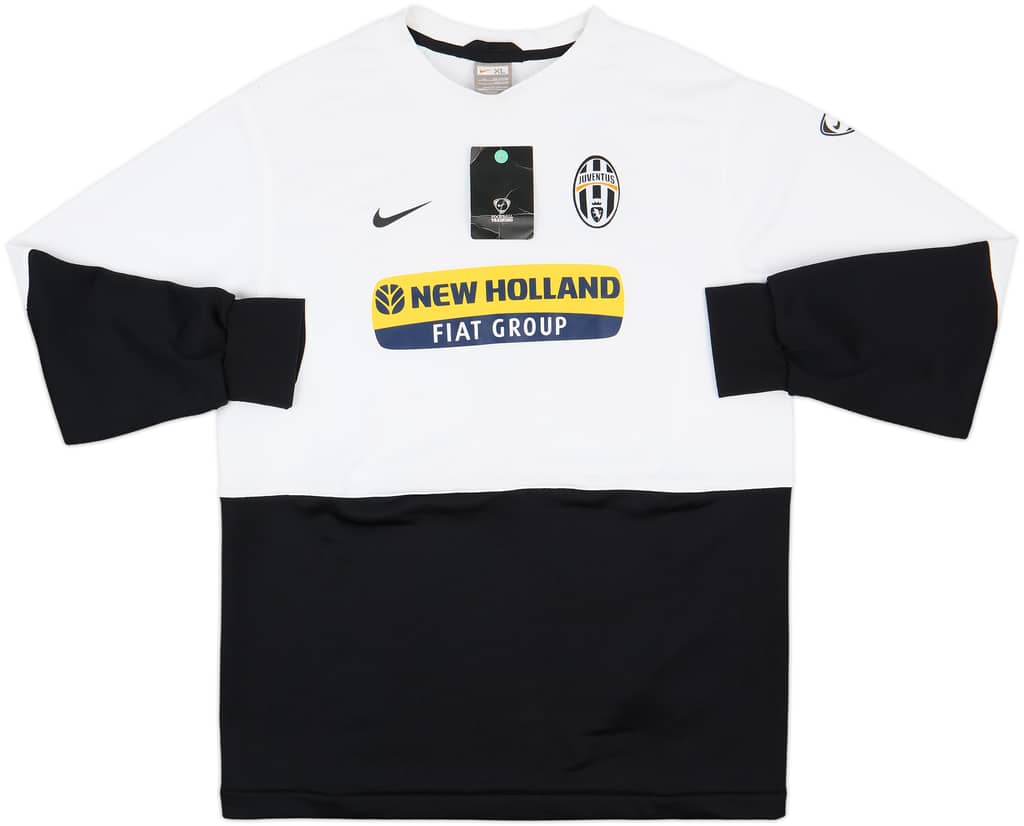 2009-10 Juventus Nike Sweat Top (XL.Boys)