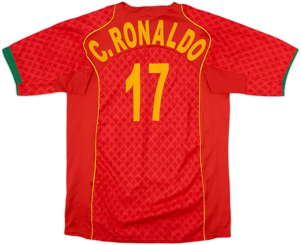 2004-06 Portugal Home Shirt C. Ronaldo #17 - 6/10 - (M.Boys)