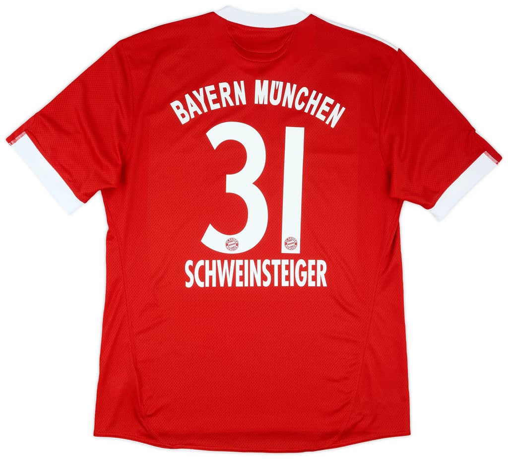 2009-10 Bayern Munich Home Shirt Schweinsteiger #31