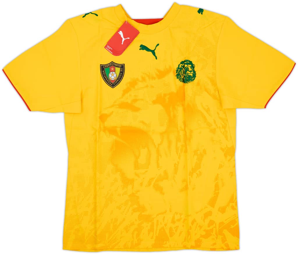 2006-08 Cameroon Away Shirt (S)