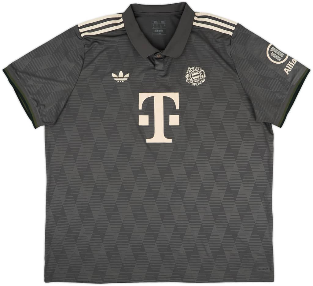 2024-25 Bayern Munich Oktoberfest Shirt - 7/10 - (3XL)