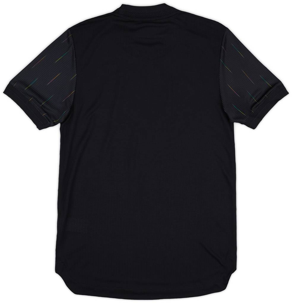 2021-22 Juventus Authentic Away Shirt (Asian size M)