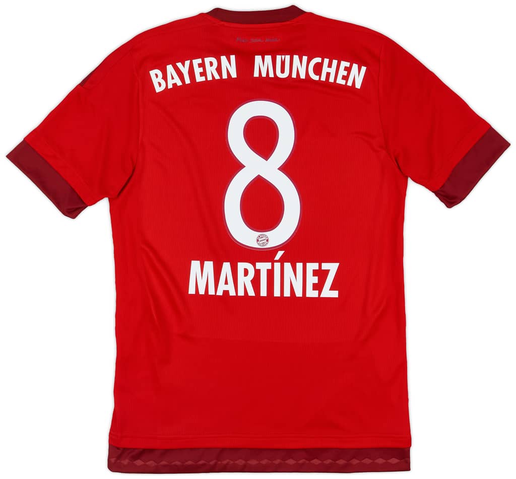 2015-16 Bayern Munich Home Shirt Martinez #8 - 9/10 - (S)