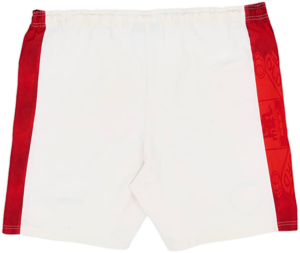 1996-97 Manchester United Home Shorts - 4/10 - (L)