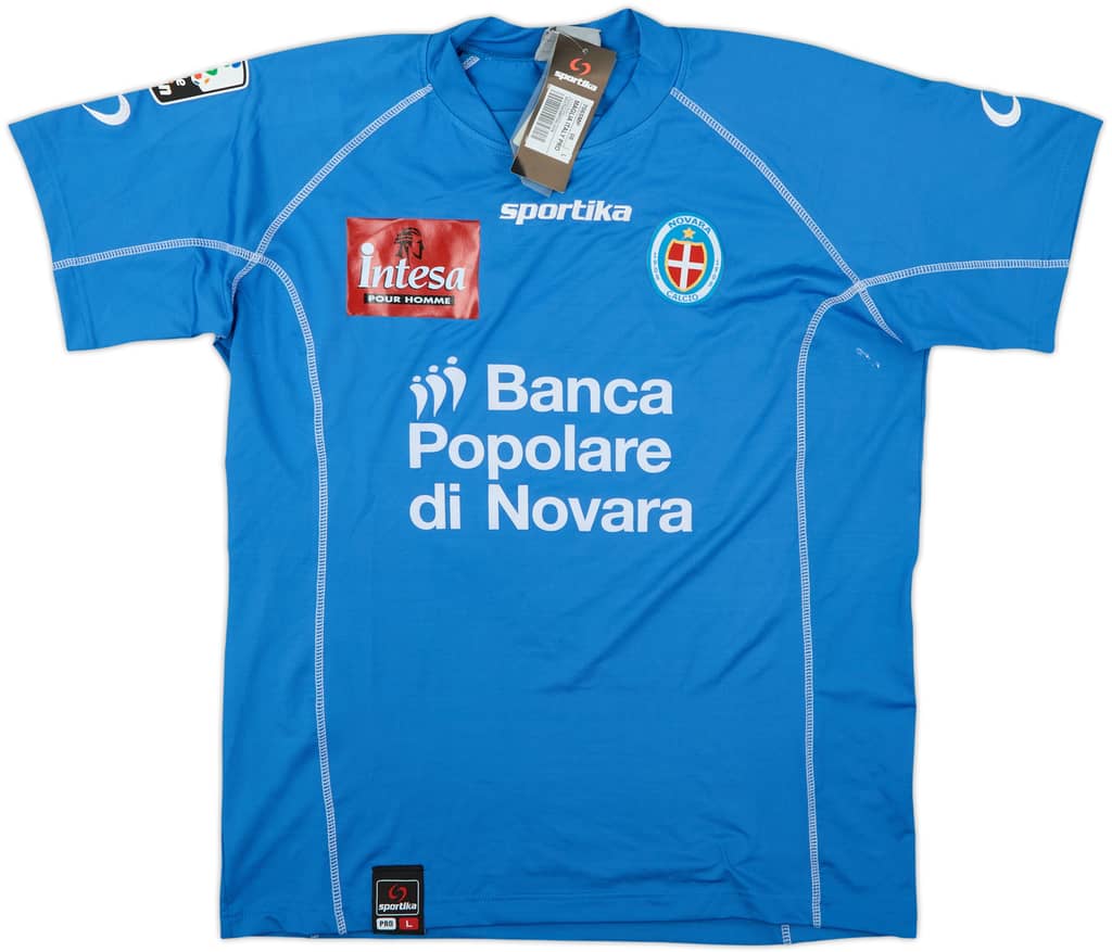 2010-11 Novara Home Shirt Lisuzzo #4 (L)