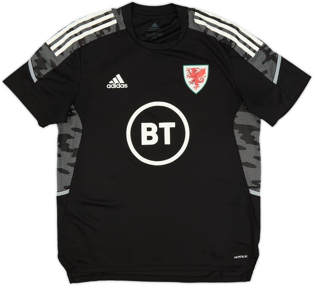 2021-22 Wales adidas Training Shirt - As New