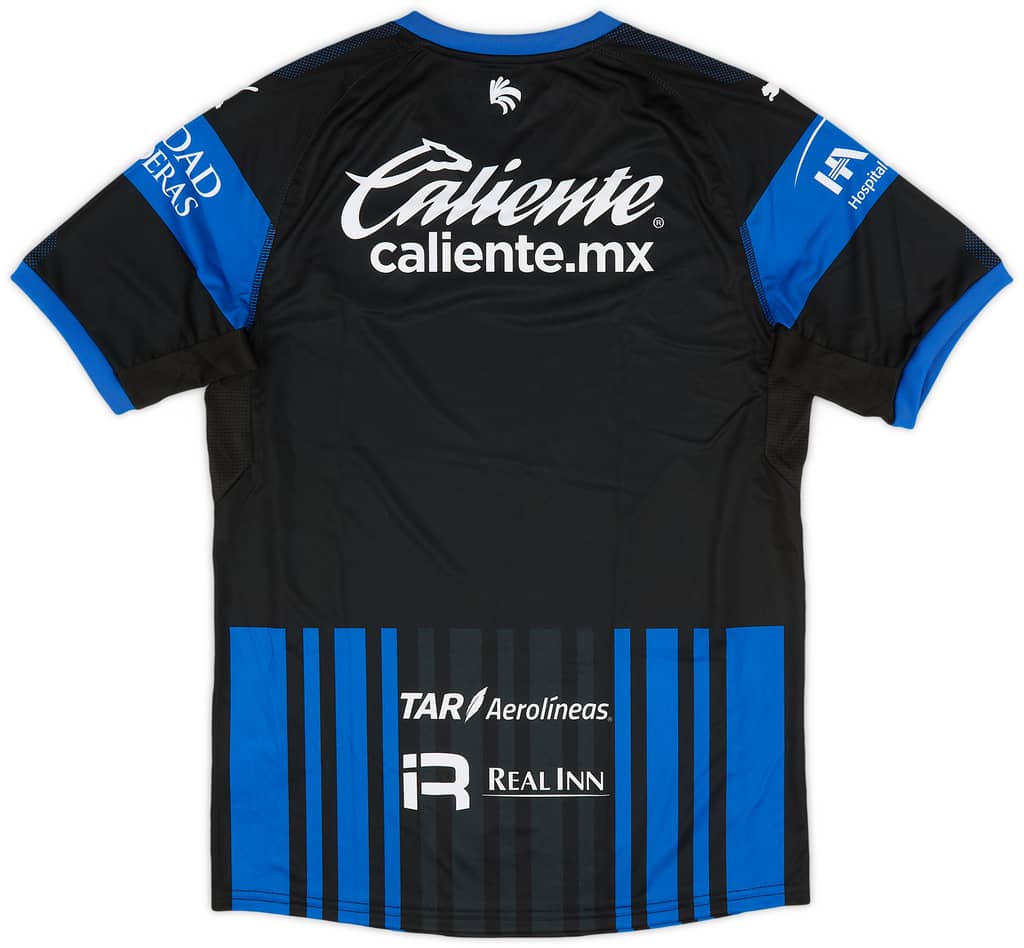 2018-19 Queretaro Home Shirt (M)