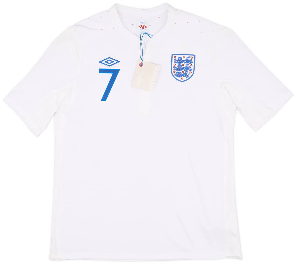 2010-11 England Home Shirt Wilshere #7 (L)