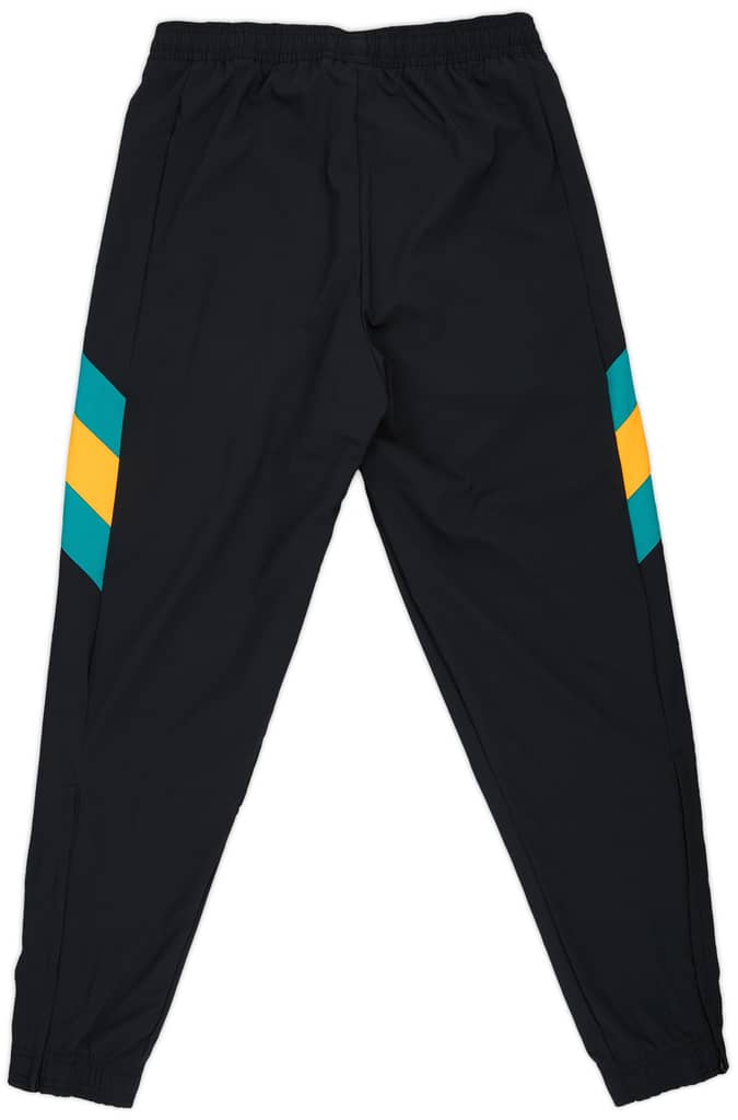 2022-23 Bayern Munich adidas Icon Woven Pants/Bottoms