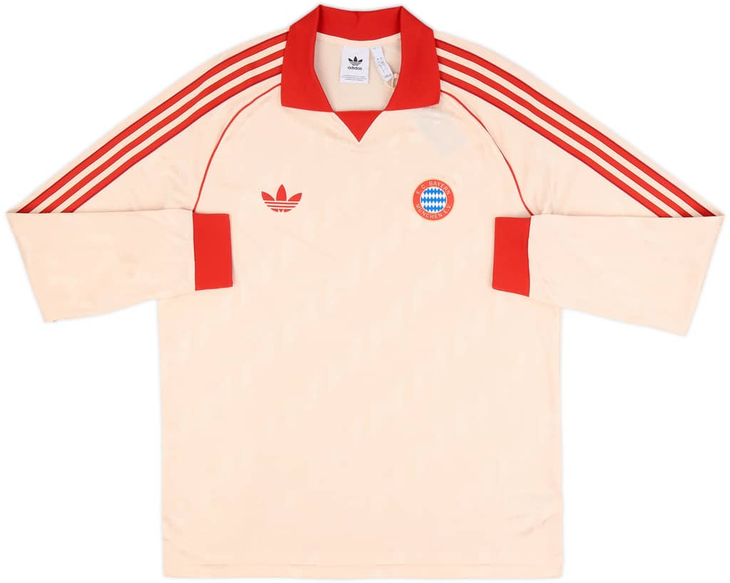 2024-25 Bayern Munich adidas Originals Lifestyler L/S Shirt