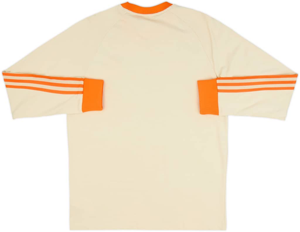 2025-26 Bayern Munich adidas Originals L/S Tee