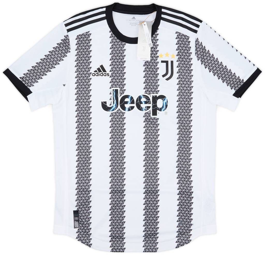 2022-23 Juventus Authentic Home Shirt (Asian size M)