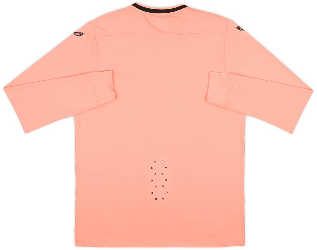 2022-23 Wolves GK Third Shirt (M)