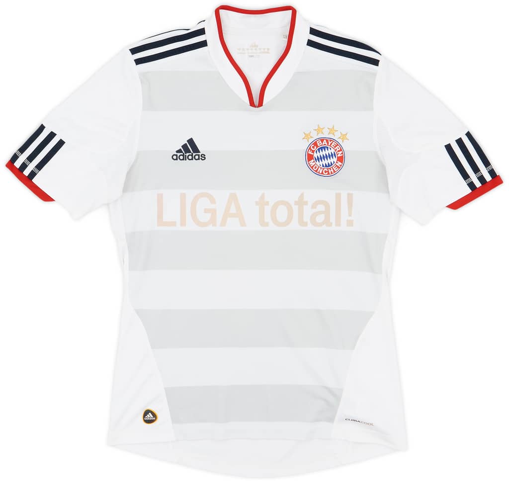 2010-11 Bayern Munich Away Shirt - 4/10 - (S)