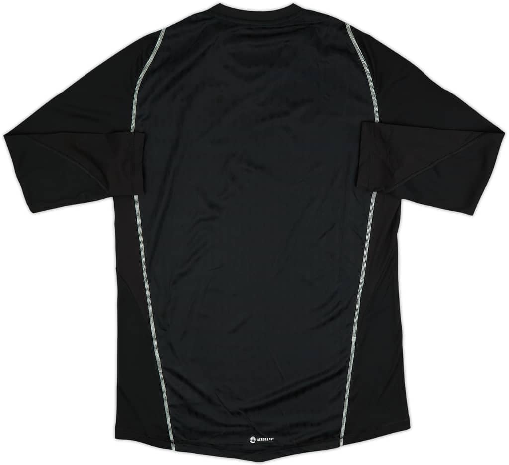 2023-24 Wales GK Third Shirt