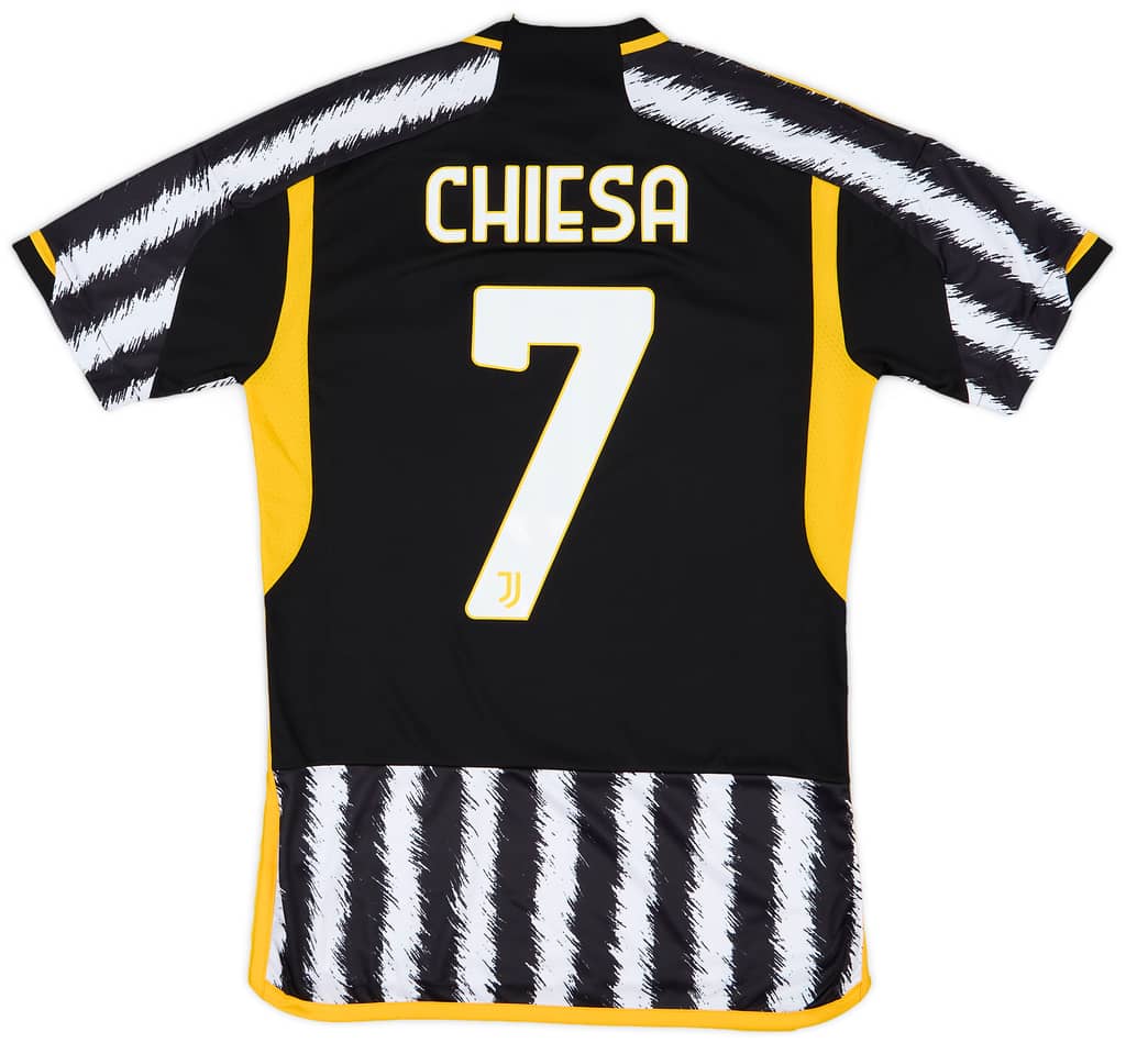 2023-24 Juventus Home Shirt Chiesa #7 (S)