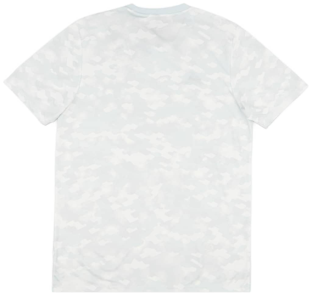 2022-23 Leeds United Player Issue Training Shirt