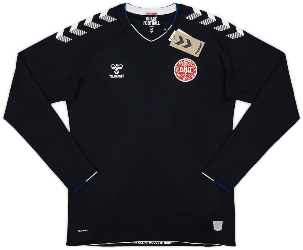 2018-19 Denmark GK Shirt (L)