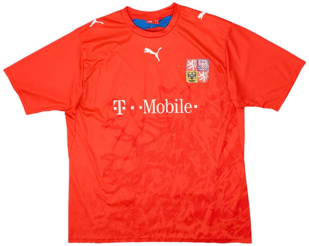 2006-08 Czech Republic Signed Basic Home Shirt - 6/10 - (XL)