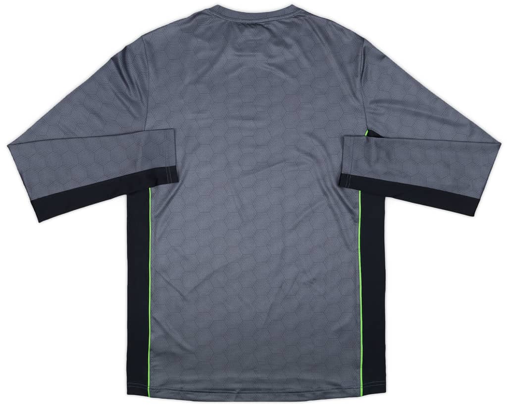2022-23 Wolves Castore Training L/S Shirt
