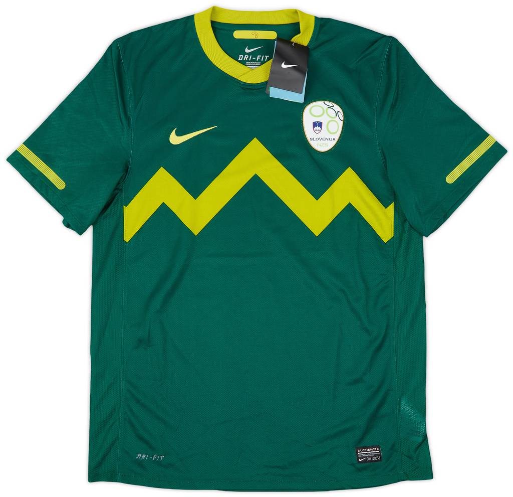 2010-11 Slovenia Away Shirt (M)