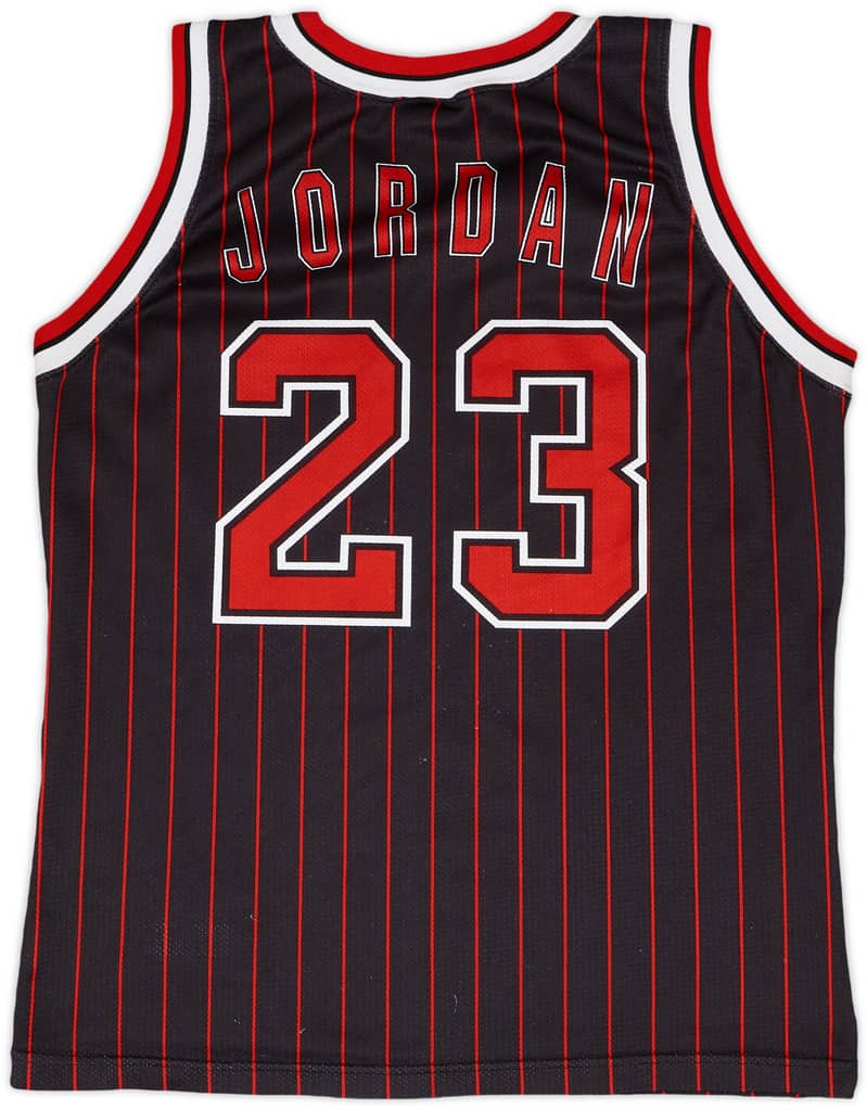 1995-97 Chicago Bulls Jordan #23 Champion Alternate Jersey - 7/10 - (S)