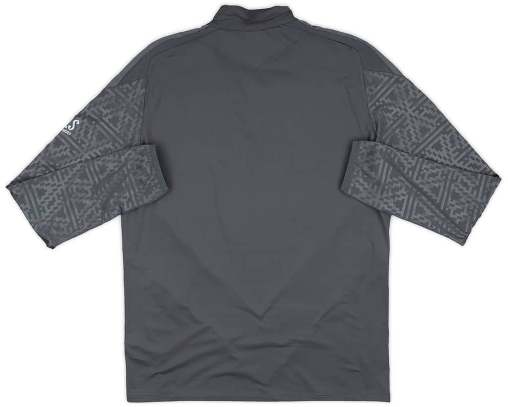 2024-25 Wrexham Macron 1/4 Zip Training Top