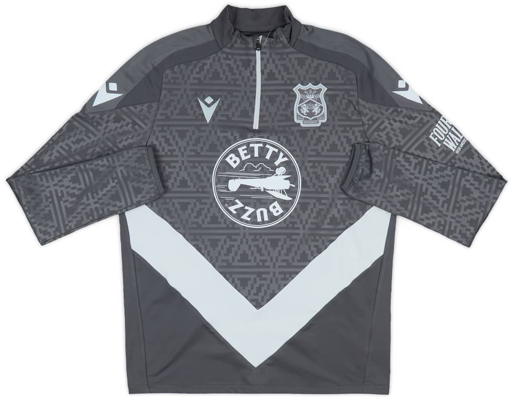 2024-25 Wrexham Macron 1/4 Zip Training Top (S)