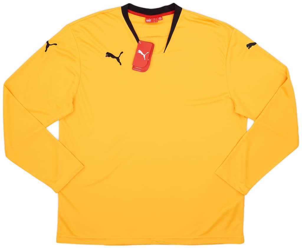 2010-11 Puma Template L/S Shirt - 9/10