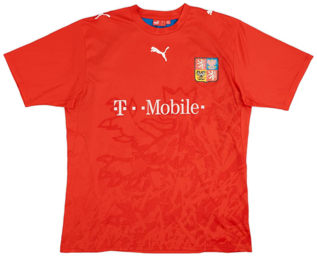 2006-08 Czech Republic Basic Home Shirt - 6/10 - (L)