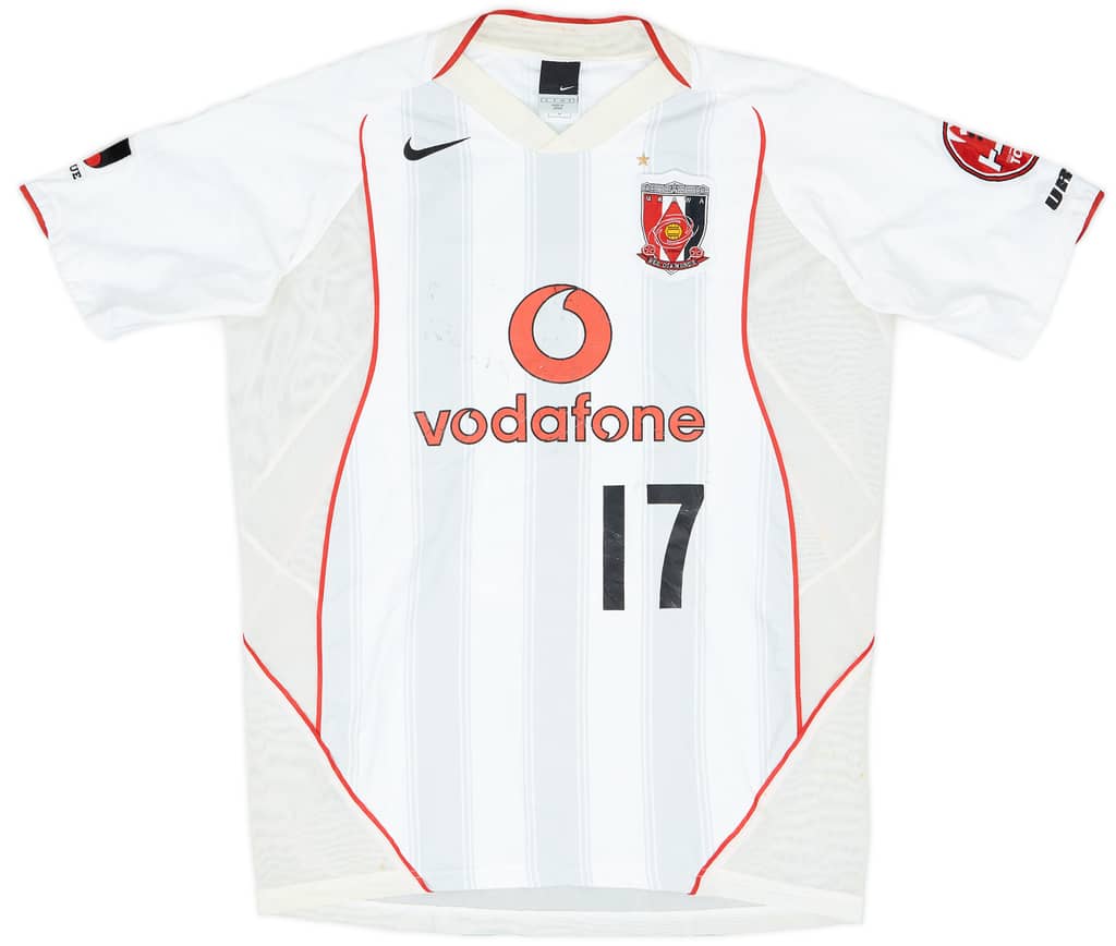 2005 Urawa Red Diamonds Match Issue Away Shirt #17 (Hasebe)