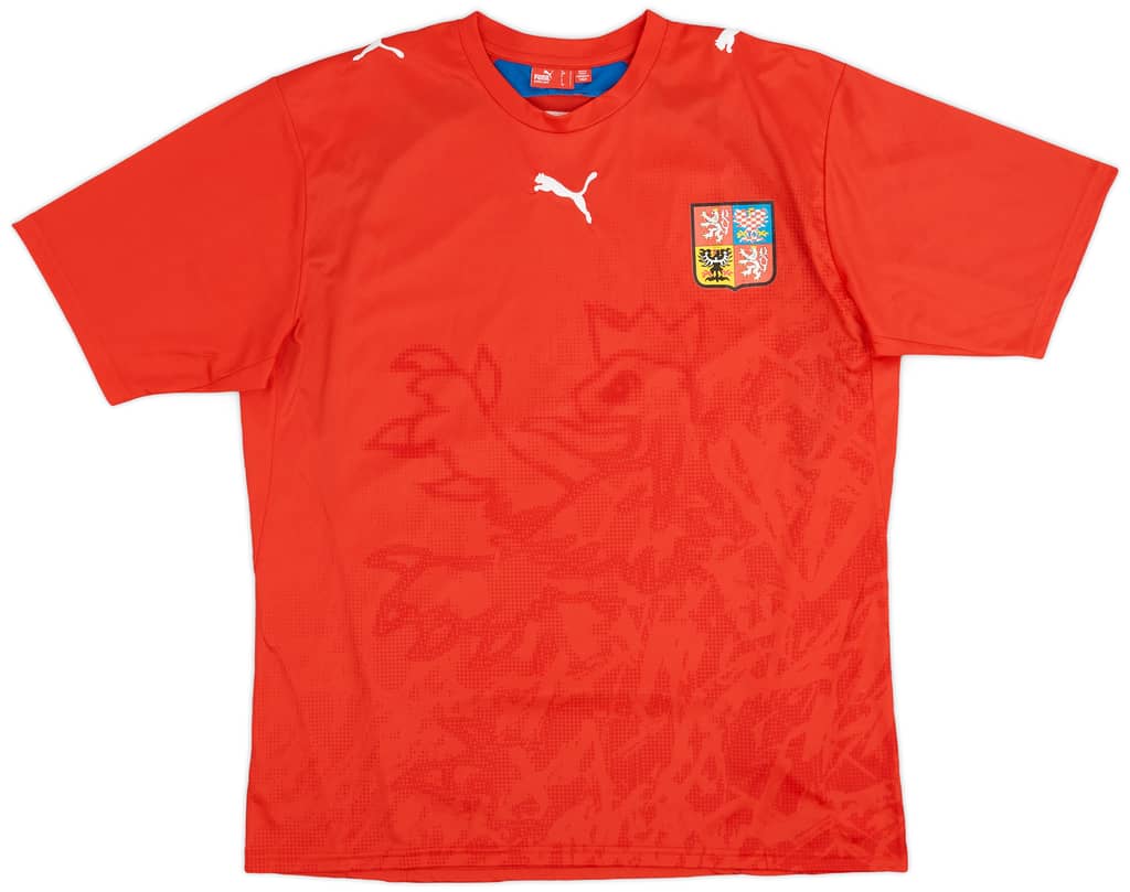 2006-08 Czech Republic Basic Home Shirt - 6/10 - (L)