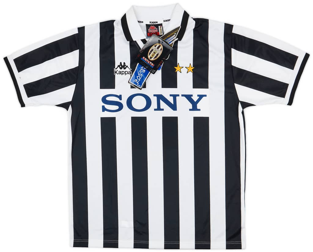1995-97 Juventus Home Shirt (L)