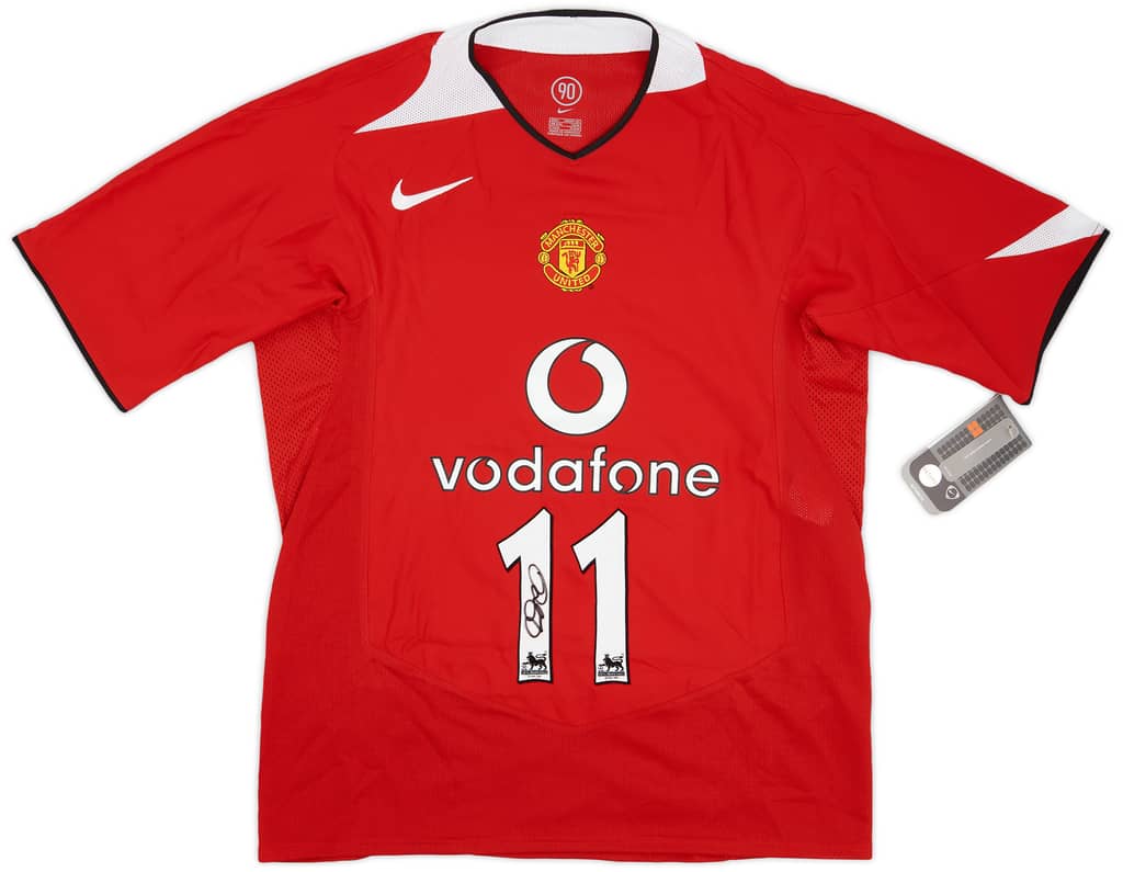 2004-05 Manchester United Signed Home Shirt #11 (Giggs)