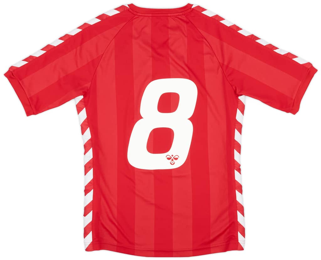 2003-04 Denmark Hummel Training Shirt #8 - 6/10 - (M)