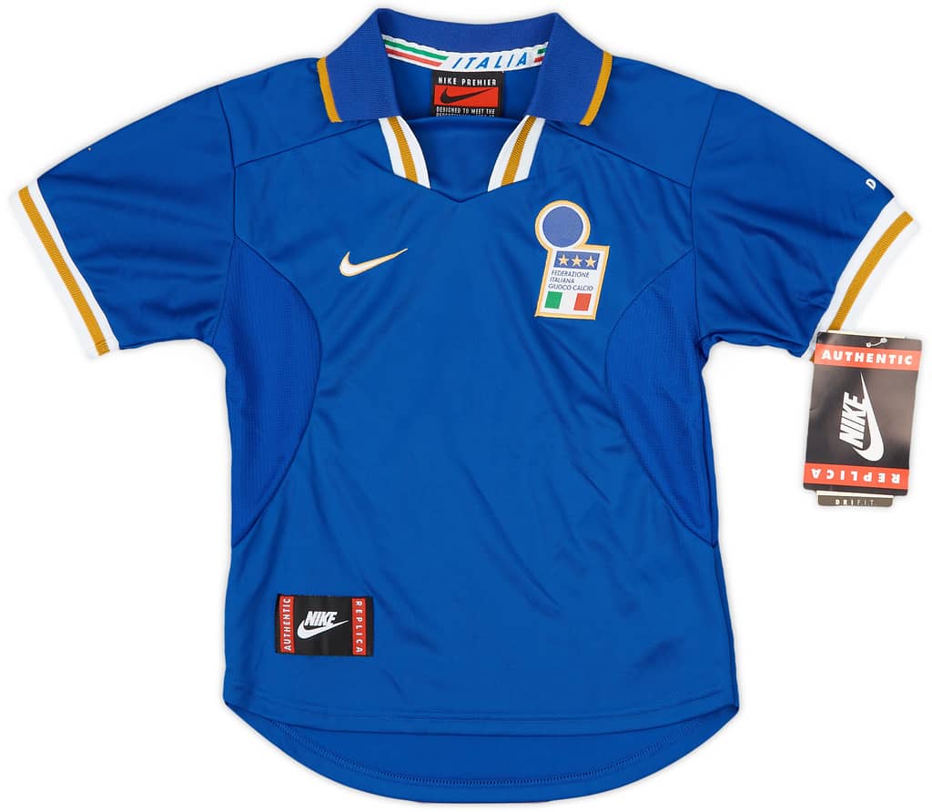 1996-97 Italy Home Shirt (S.Boys)