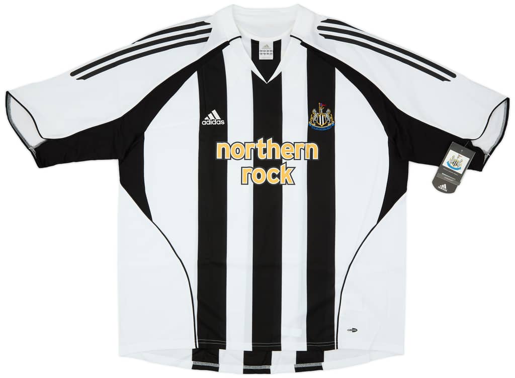 2005-07 Newcastle Home Shirt Solano #4 (3XL)