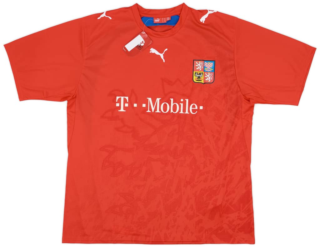 2006-08 Czech Republic Basic Home Shirt (XL)
