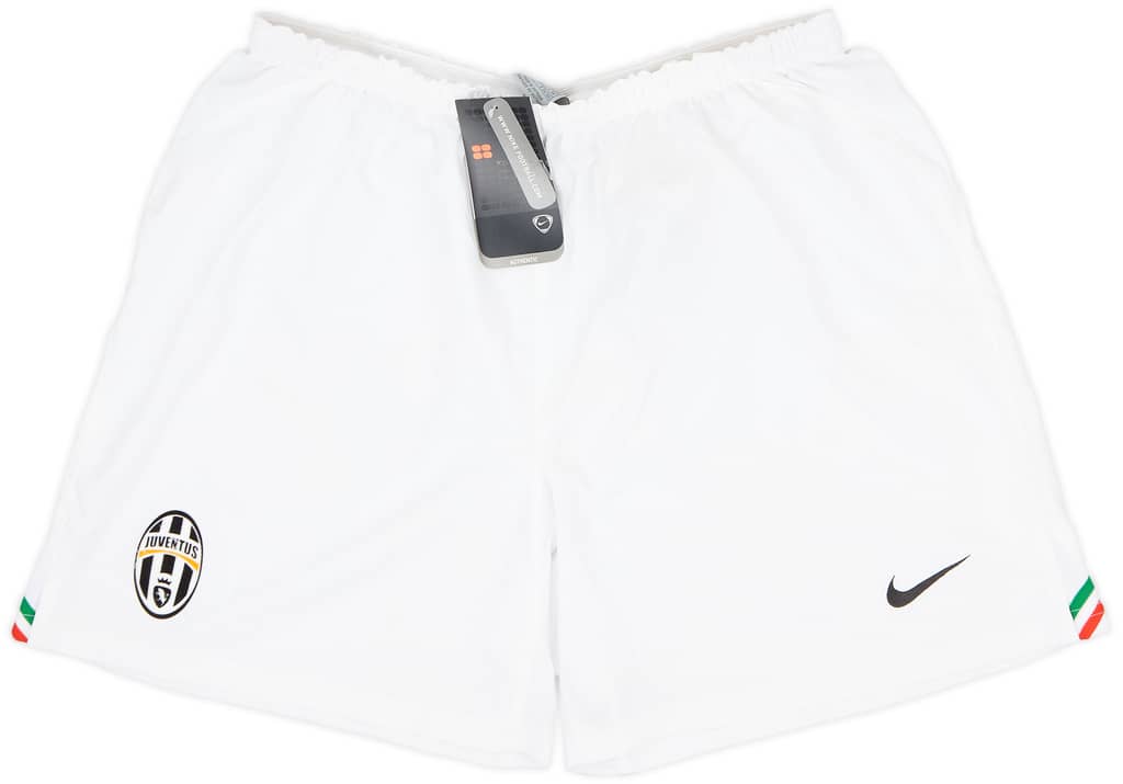 2005-06 Juventus Home Shorts (XL)