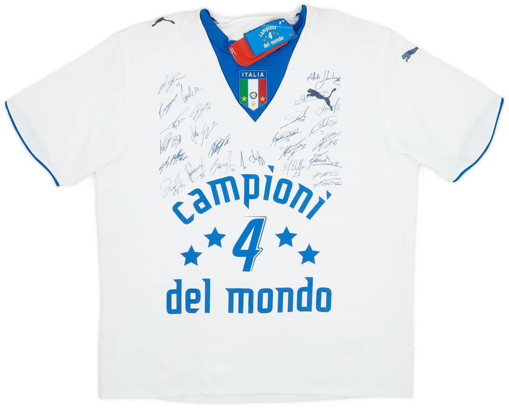 2006 Italy 'Campioni del Mondo' 'Signed' Away Shirt (XL)