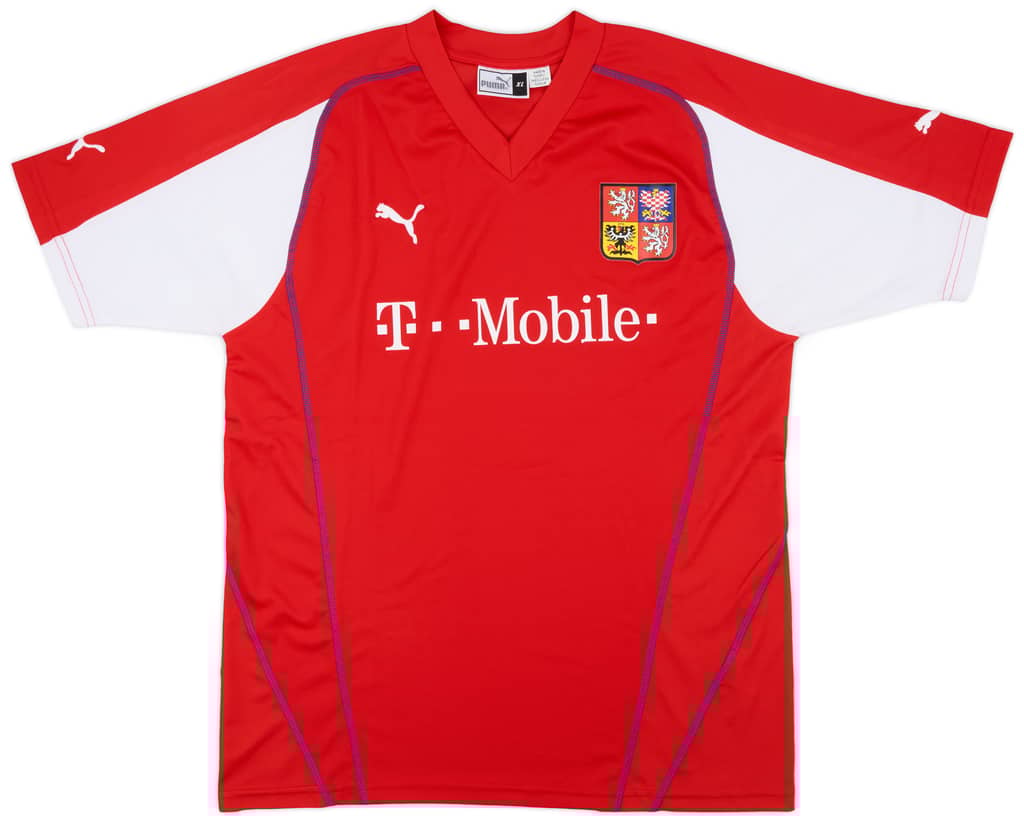 2004-05 Czech Republic Basic Home Shirt - 8/10 - (XL)