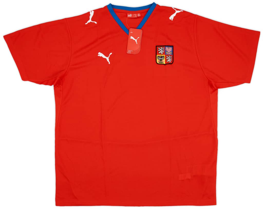2008-09 Czech Republic Basic Home Shirt (XXL)